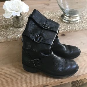 Born boots